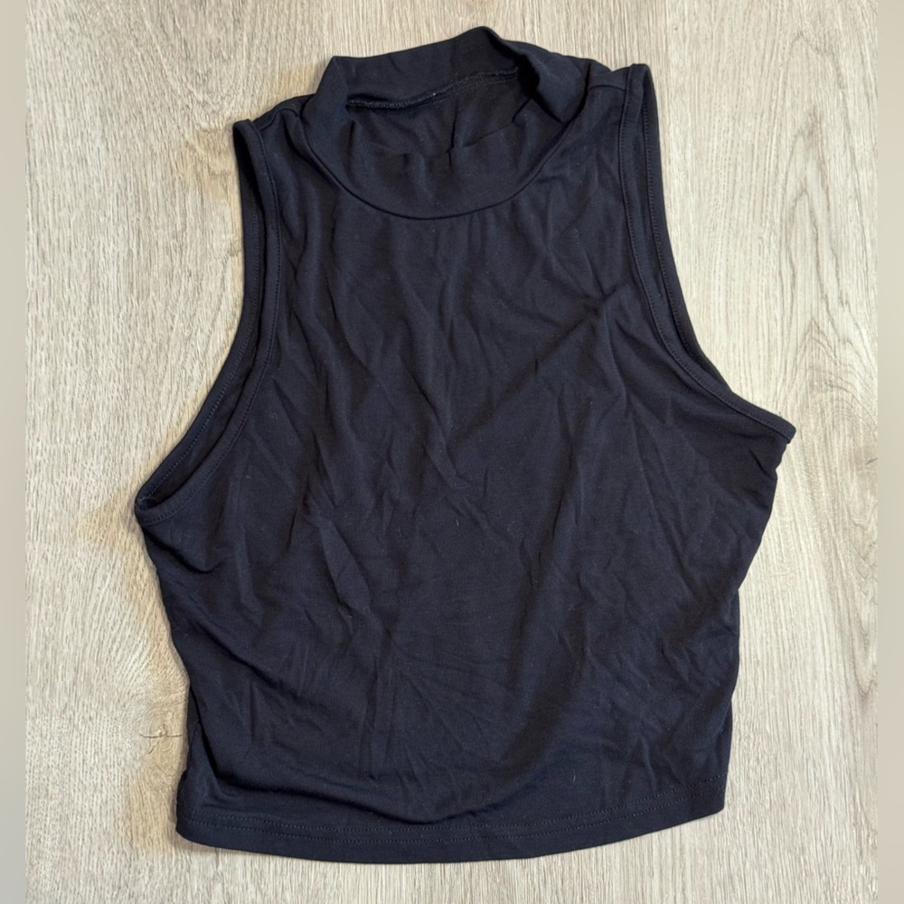 Black Sleeveless Crop Top with Mock Neck Size 6